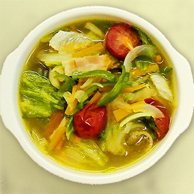 食べる夏野菜スープ