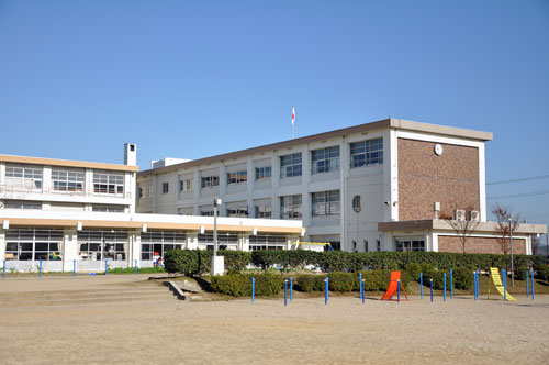 竜王小学校校舎